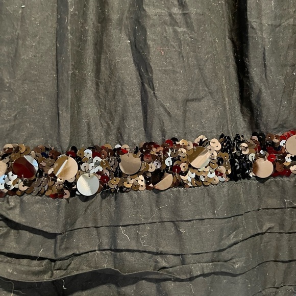 Size 14 - Ann Taylor Loft cotton sequin skirt. - Picture 3 of 5